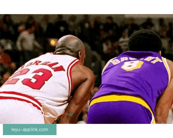 布克生涯总得分突破18000分 成为得分后卫历史第3年轻仅次科比乔丹