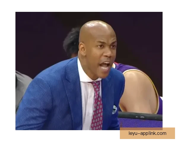 艾维情绪失控言行过激致失业 让人联想到马布里凯琼斯的类似经历