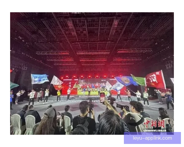 23支球队齐聚成都，蓉超联赛引领全城足球产业新热潮